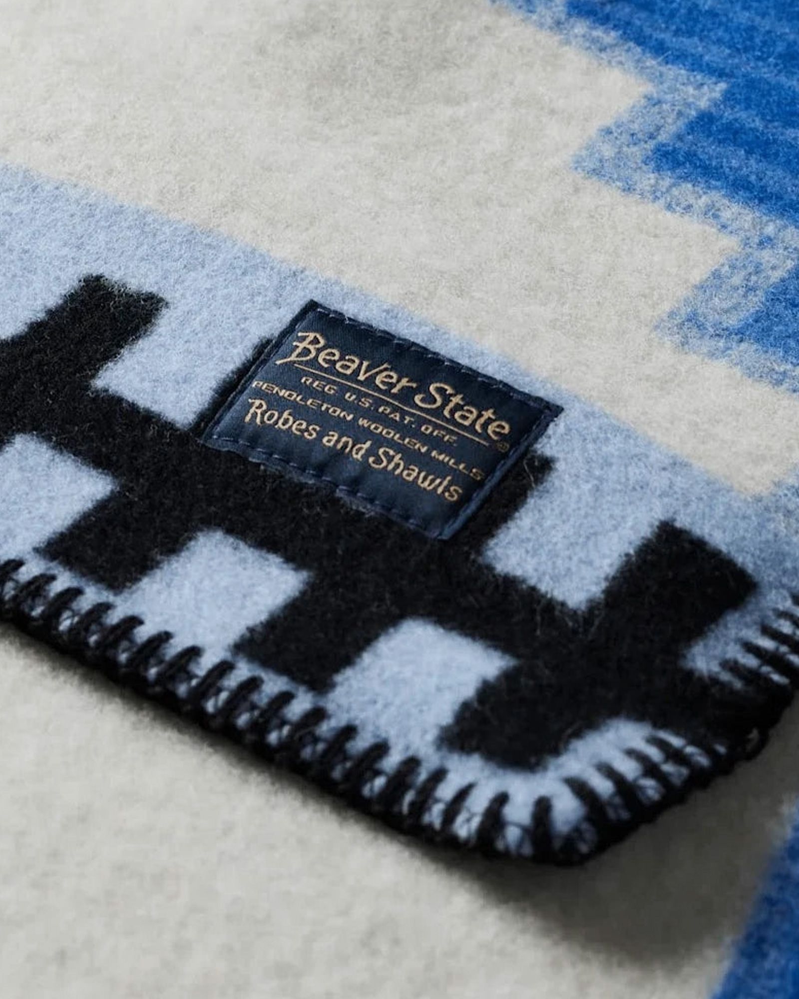 THE COLLEGE FUND CRIB BLANKET