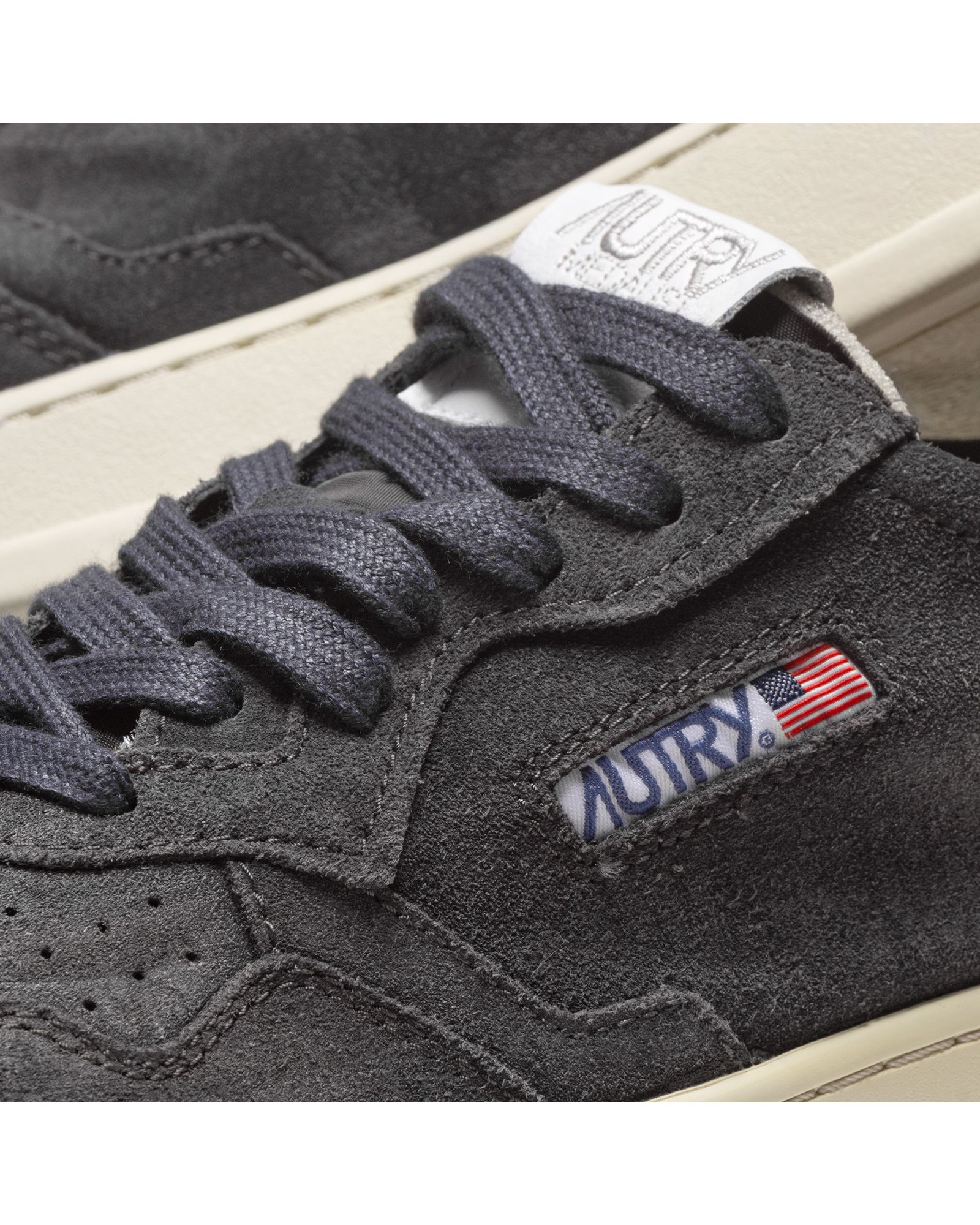 Autry 01 Low Suede/Suede