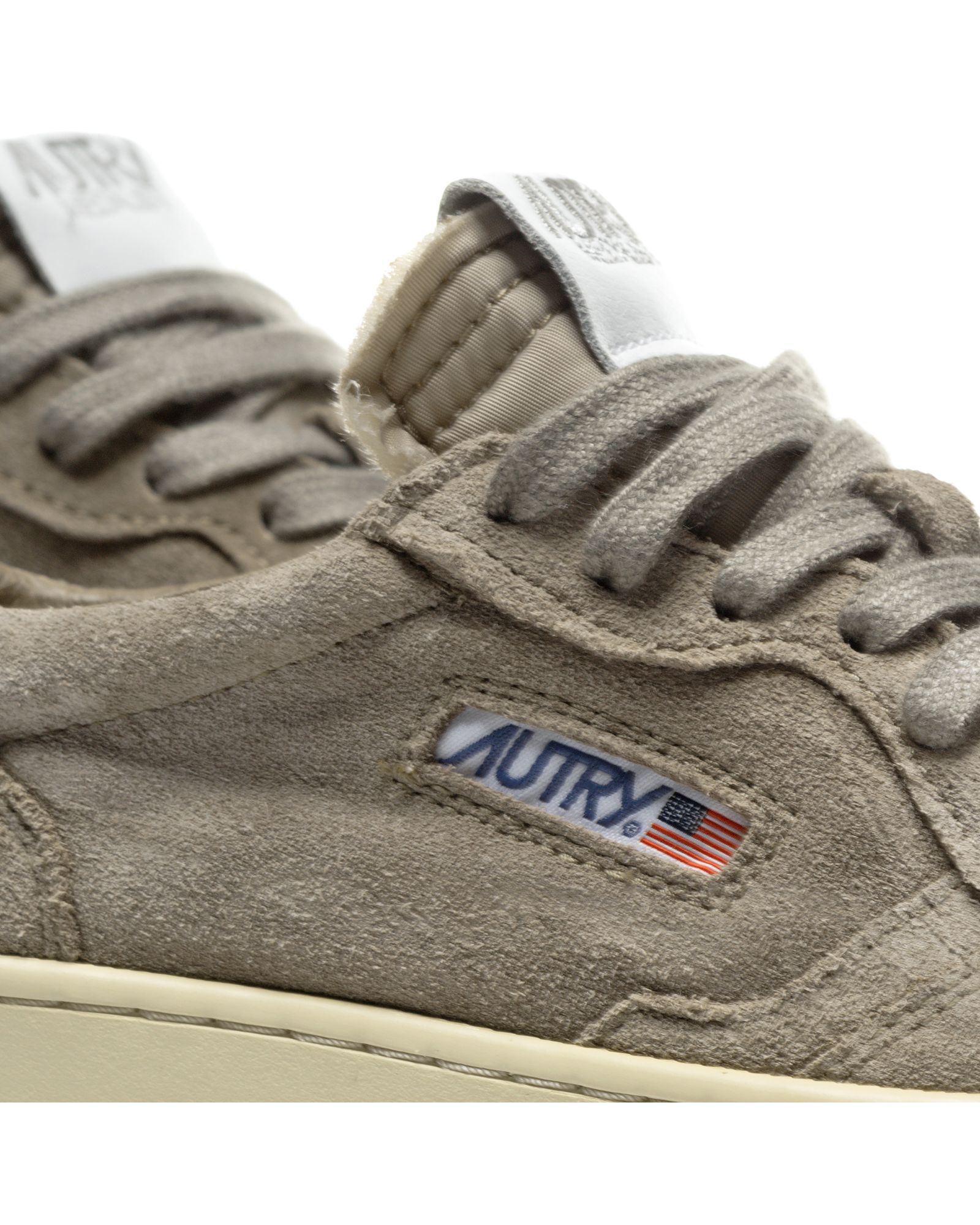 WMNS Autry 01 Low Suede