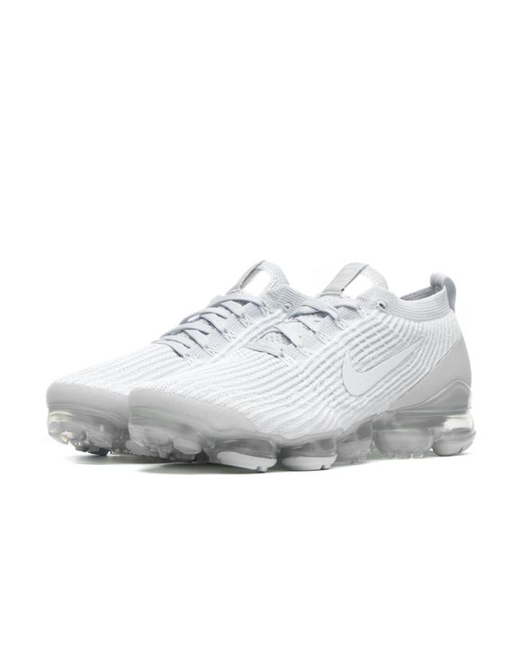 Nike vapormax flyknit 3 hotsell triple white