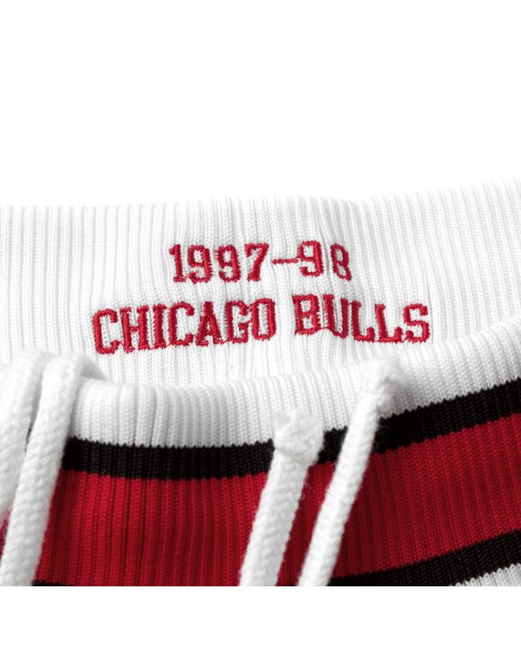 Authentic Shorts Chicago Bulls Road 1997-98 - Shop Mitchell & Ness