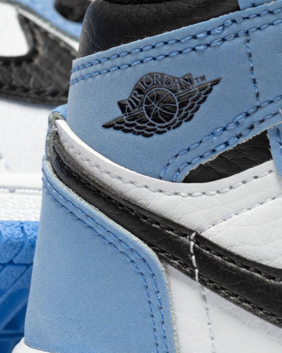 安東　Jordan 1 High OG University Blue NIKE AIR JORDAN 1 RETRO HIGH OG 