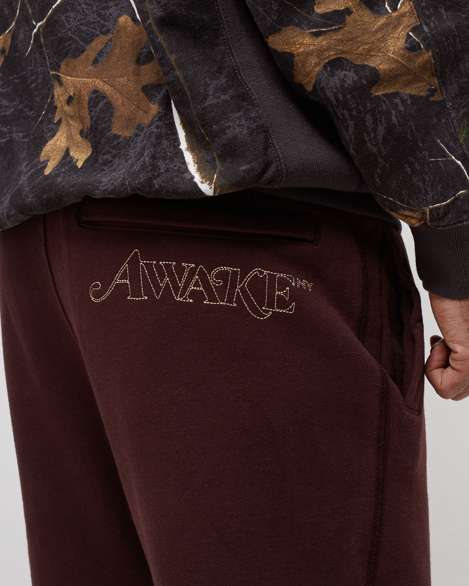 CLASSIC OUTLINE LOGO EMBROIDERED SWEATPANTS