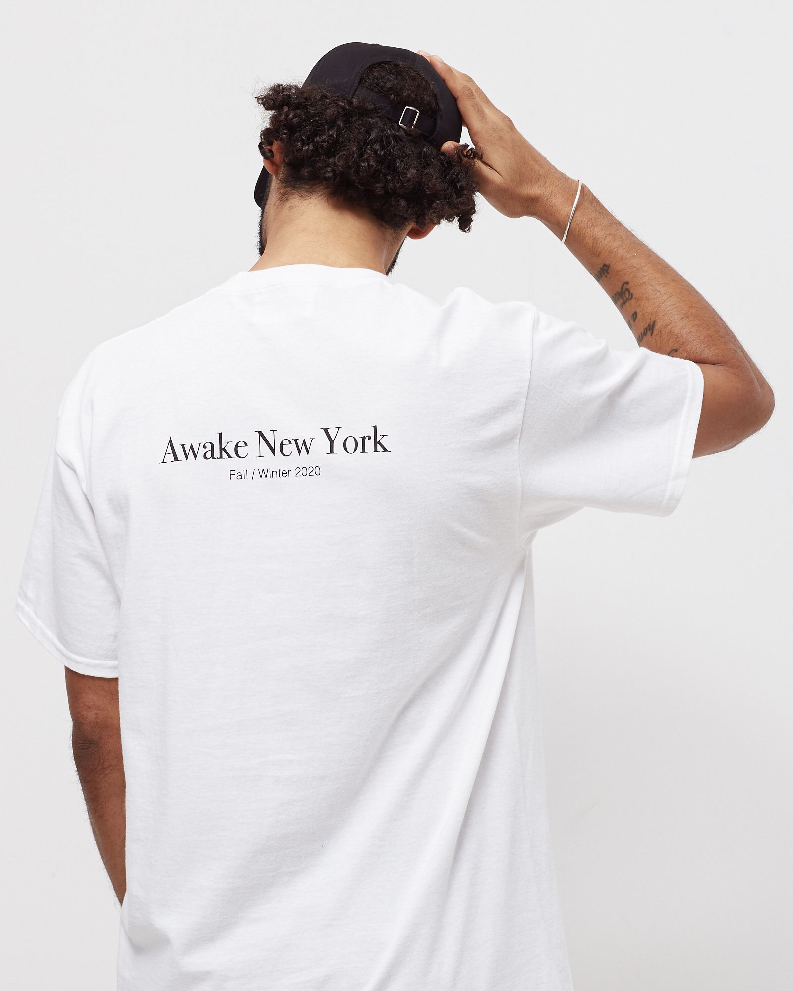 CLASSIC OUTLINE LOGO TEE