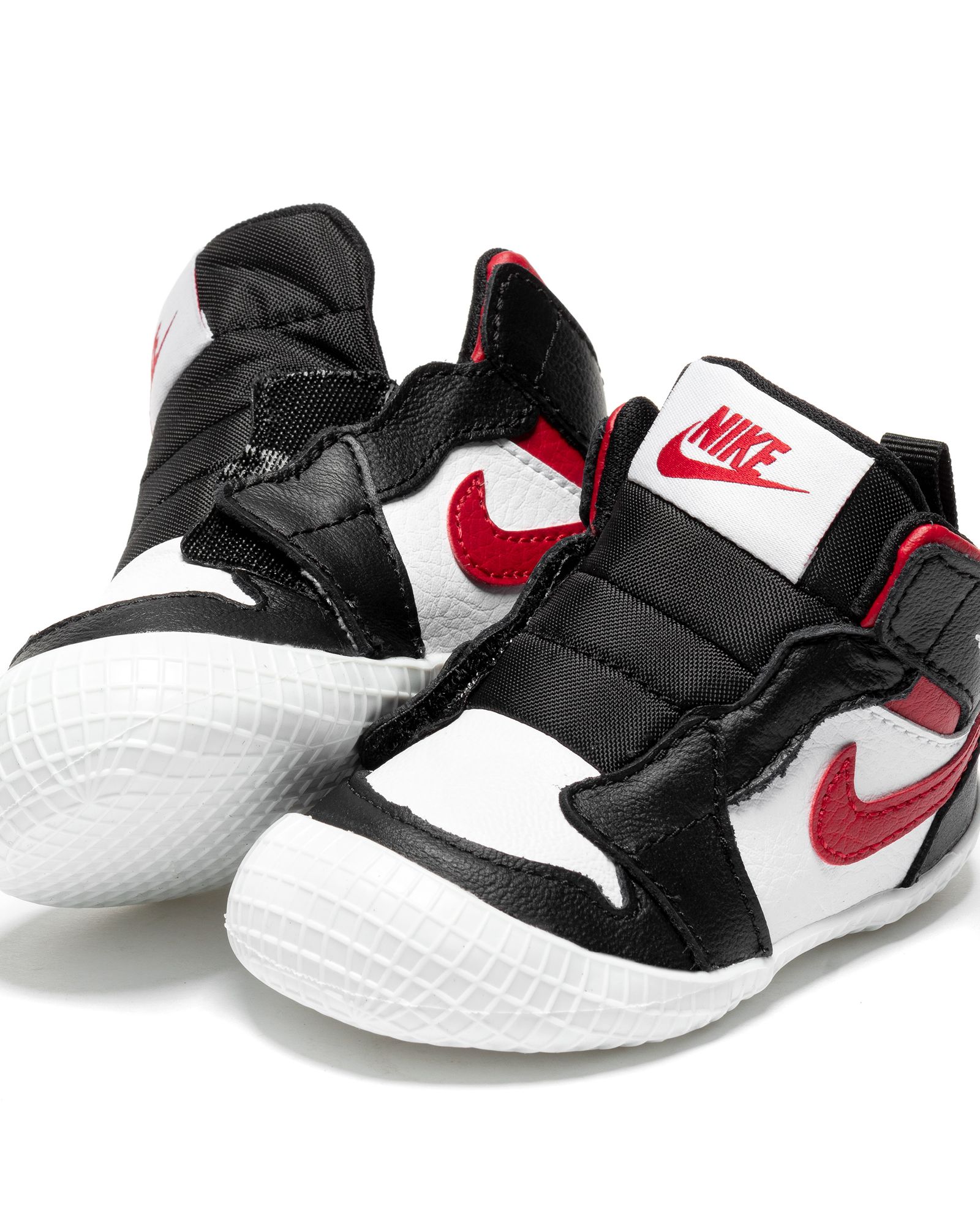 JORDAN 1 CRIB BOOTIE