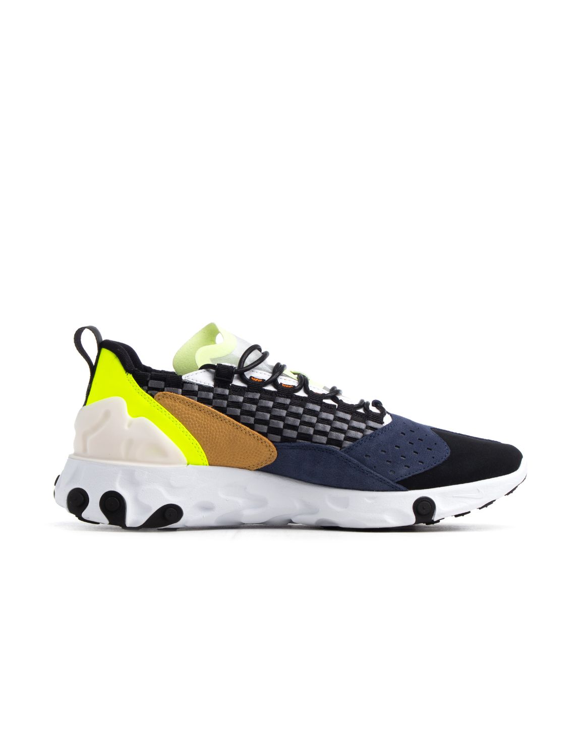 Nike react sertu black volt sale