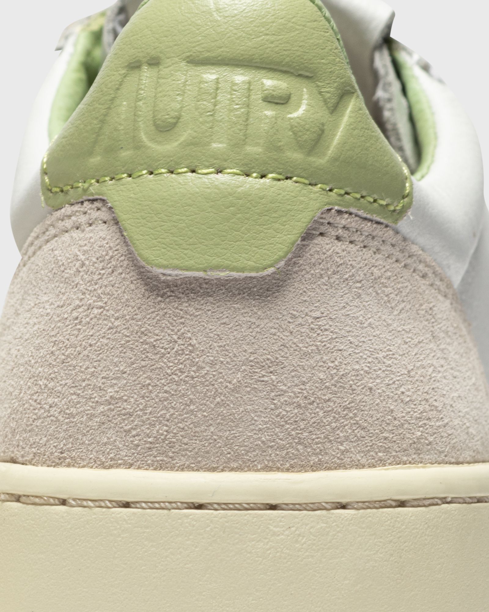 WMNS AUTRY 01 LOW