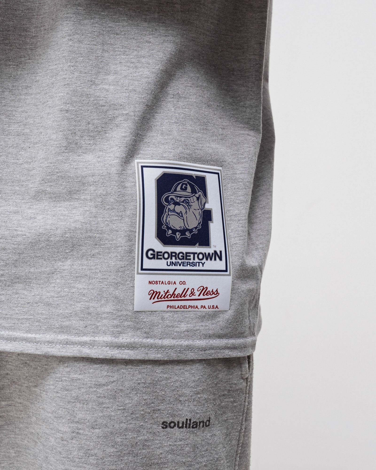 GEORGETOWN HOYAS - RUN THAT BACK TEE