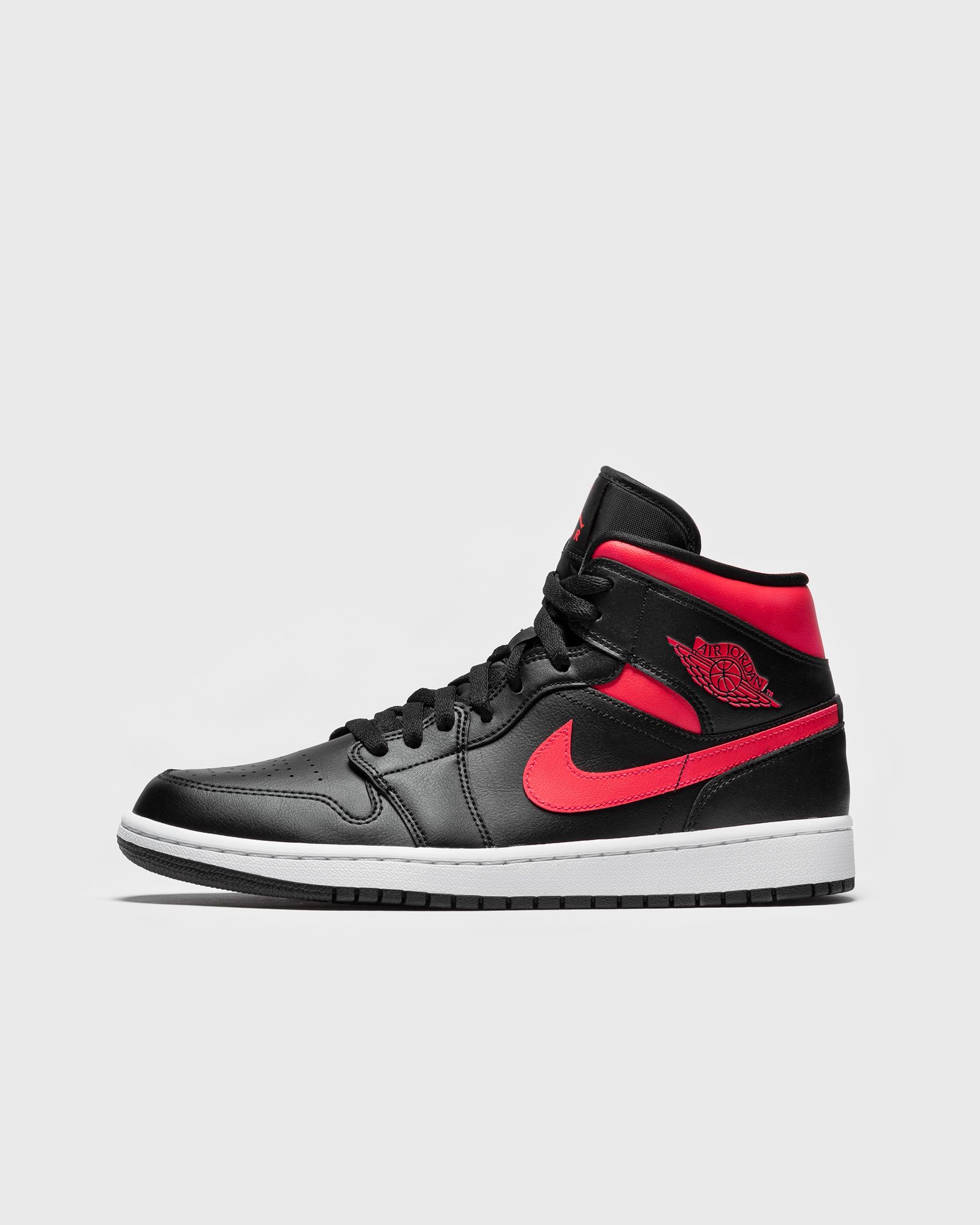 WMNS Air Jordan 1 Mid