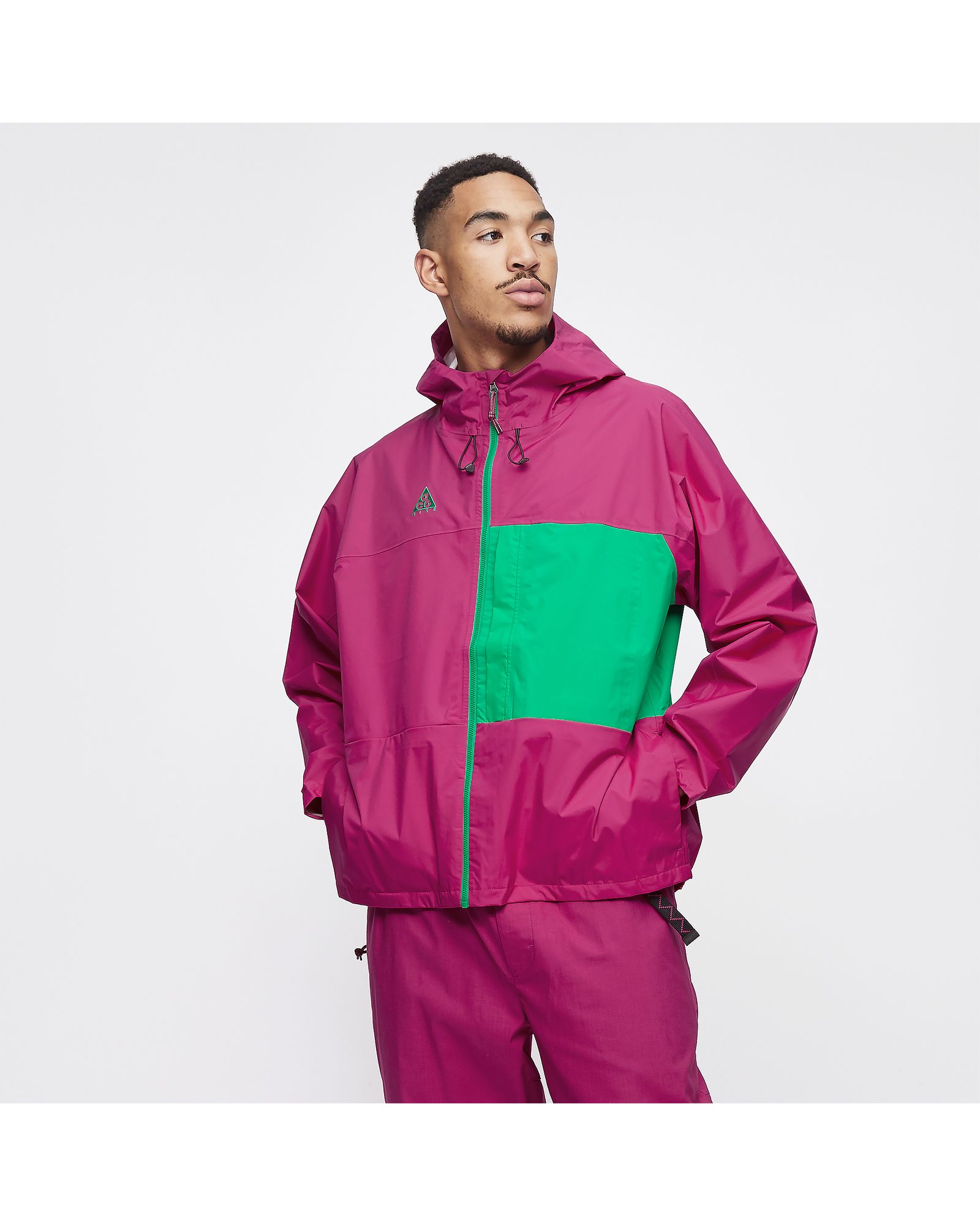 NRG ACG HOODED PACKABLE JACKET