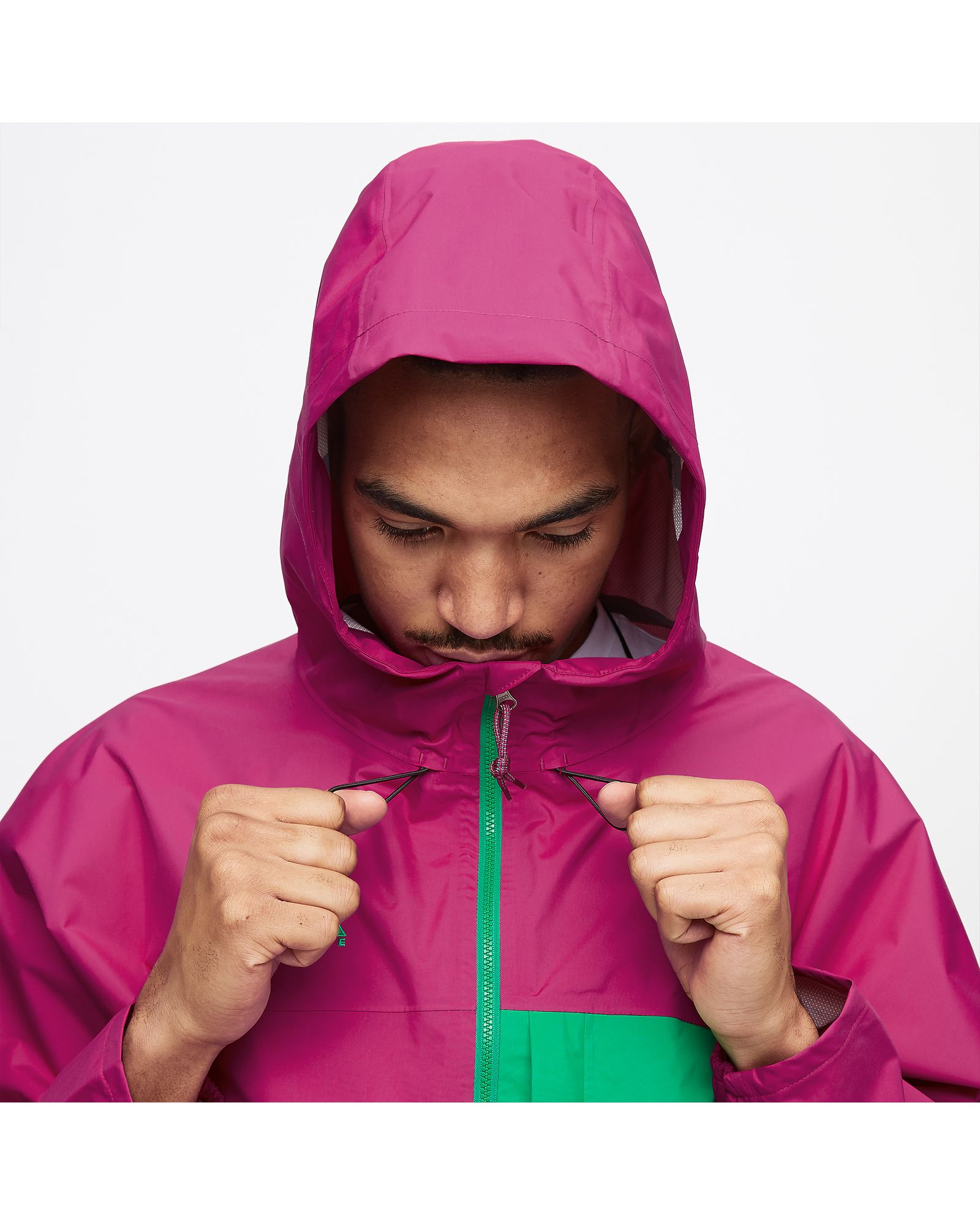 NRG ACG HOODED PACKABLE JACKET