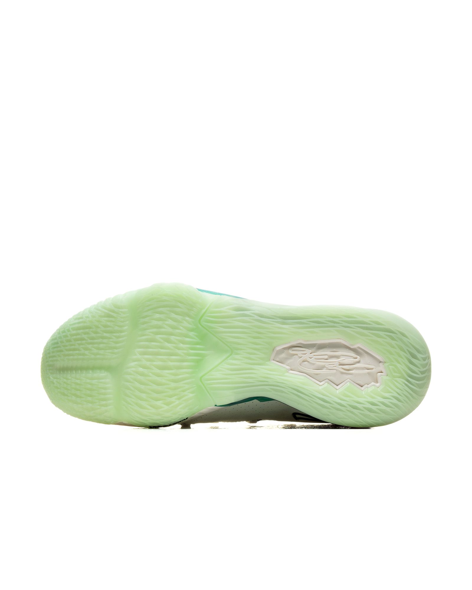 LEBRON XVII LOW "GLOW-IN-THE-DARK"