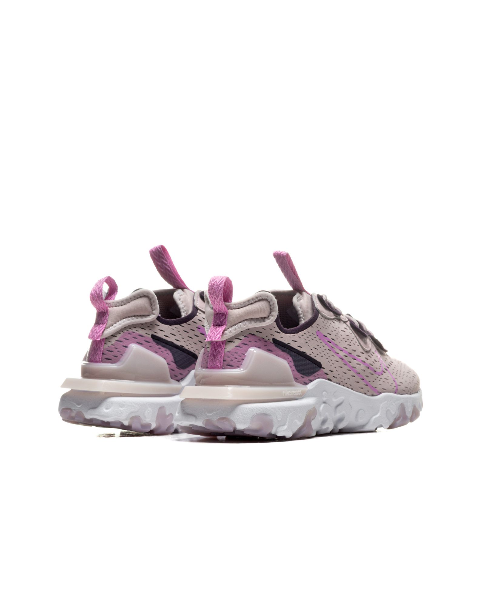 WMNS React Vision