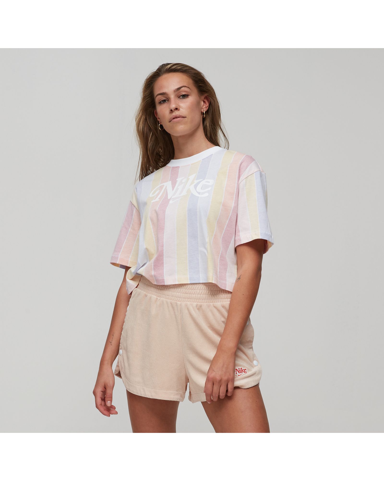 WMNS SPORTSWEAR RETRO FEMME SHORT TERRY