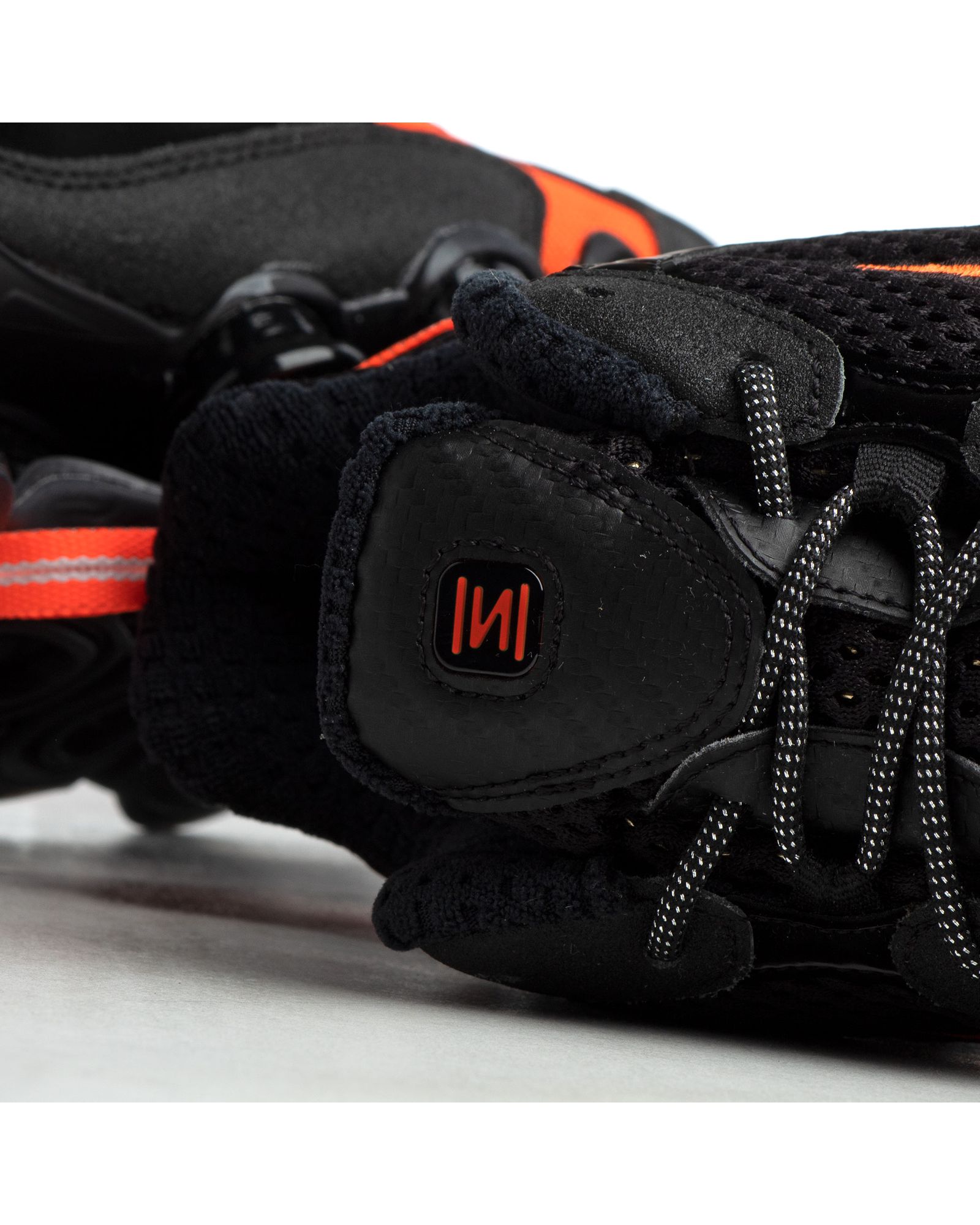 W NIKE SHOX TL NOVA SP