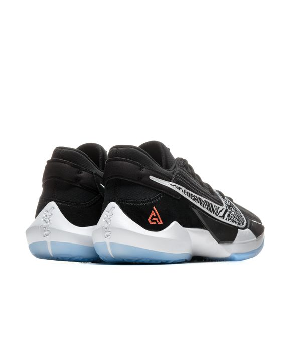 Zoom Freak 2