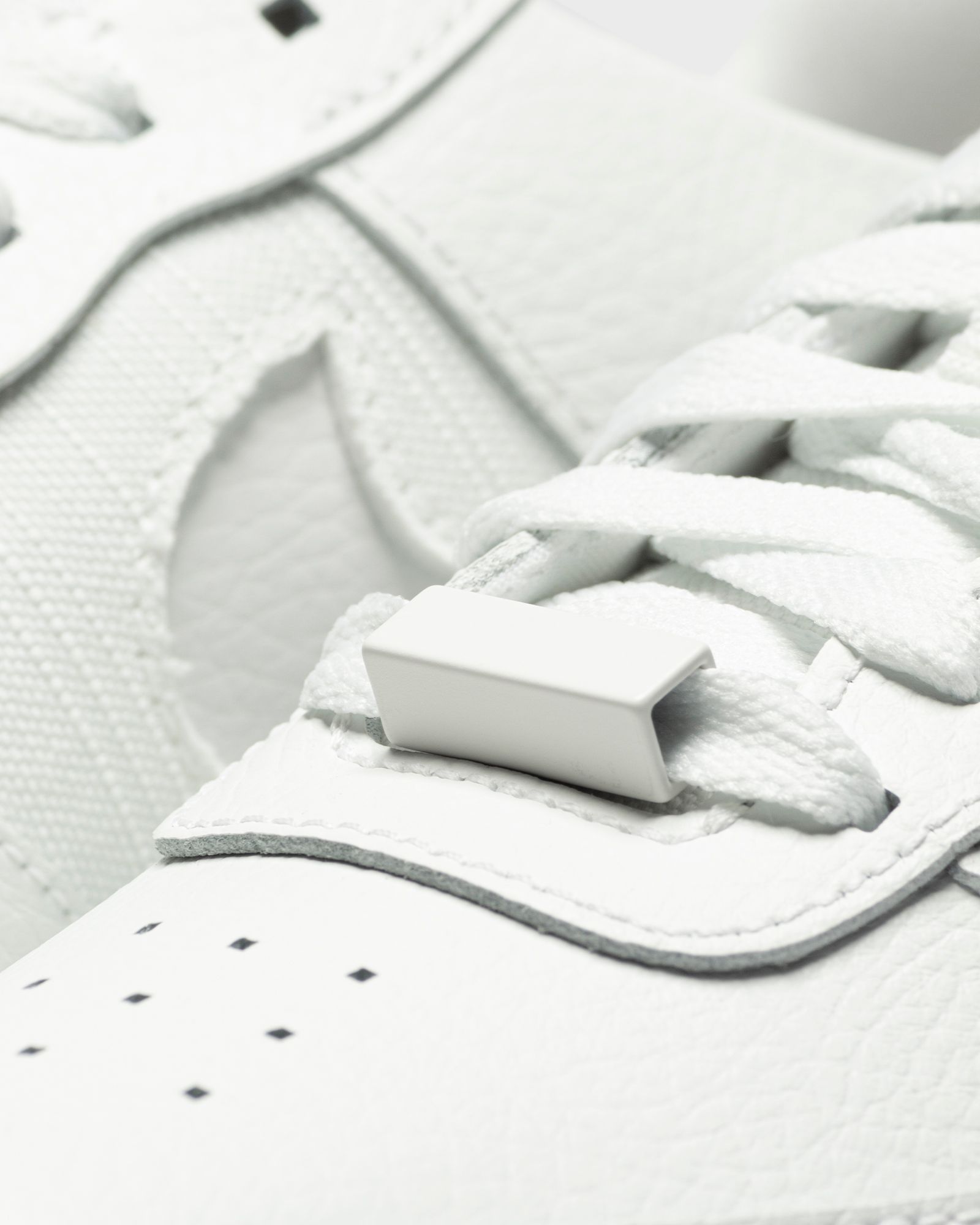 WMNS Air Force 1 Pixel