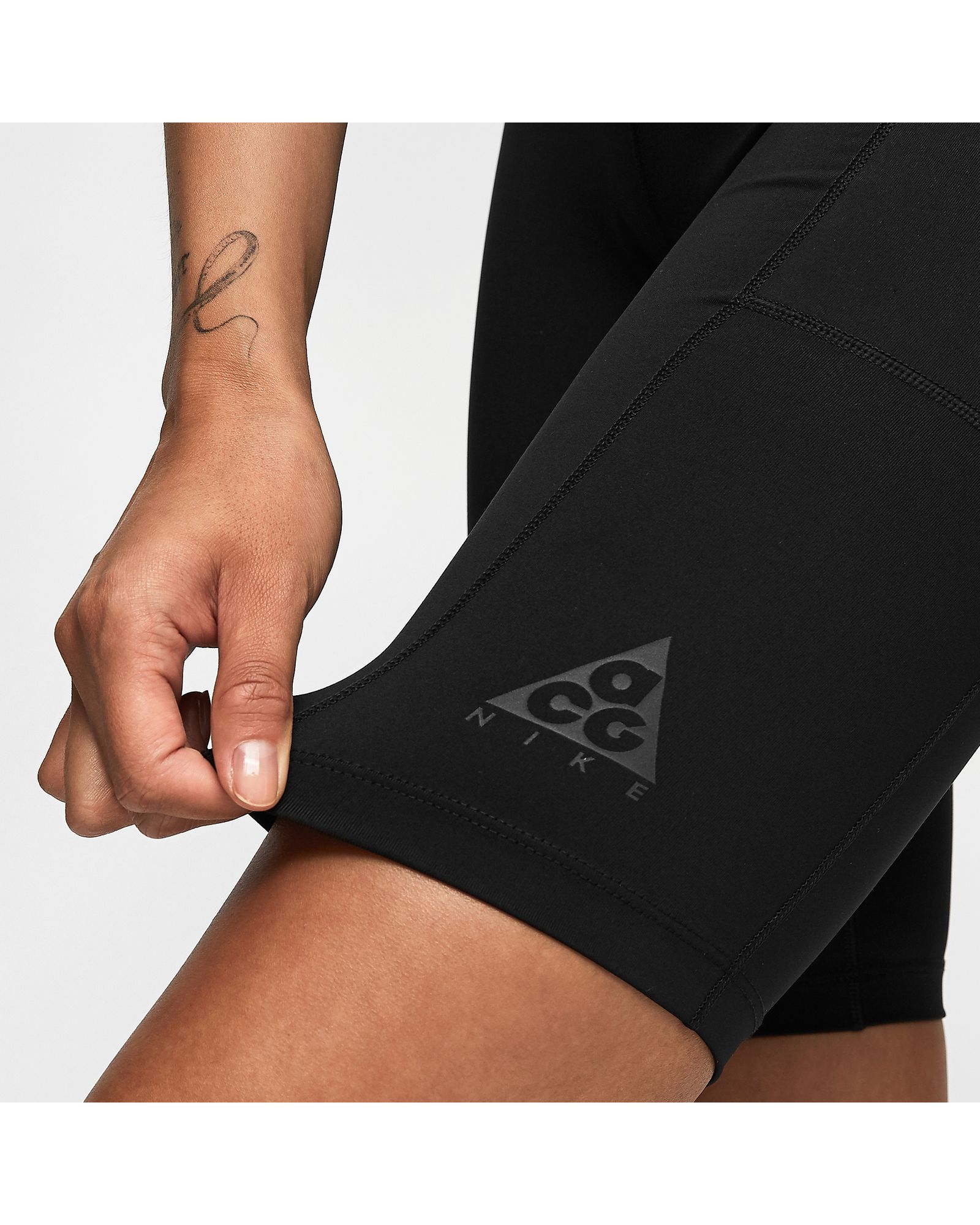 Wmns NRG ACG BIKE SHORT