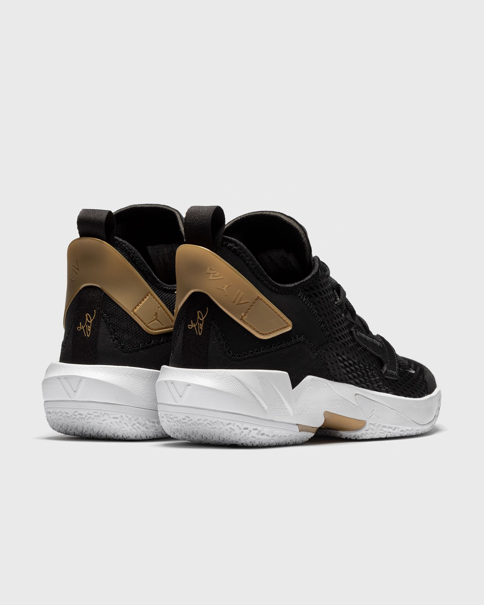 Jordan "Why Not?" Zer0.4 "Family"