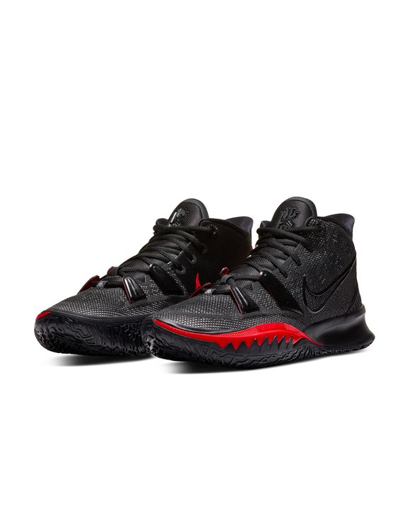 Kyrie 7