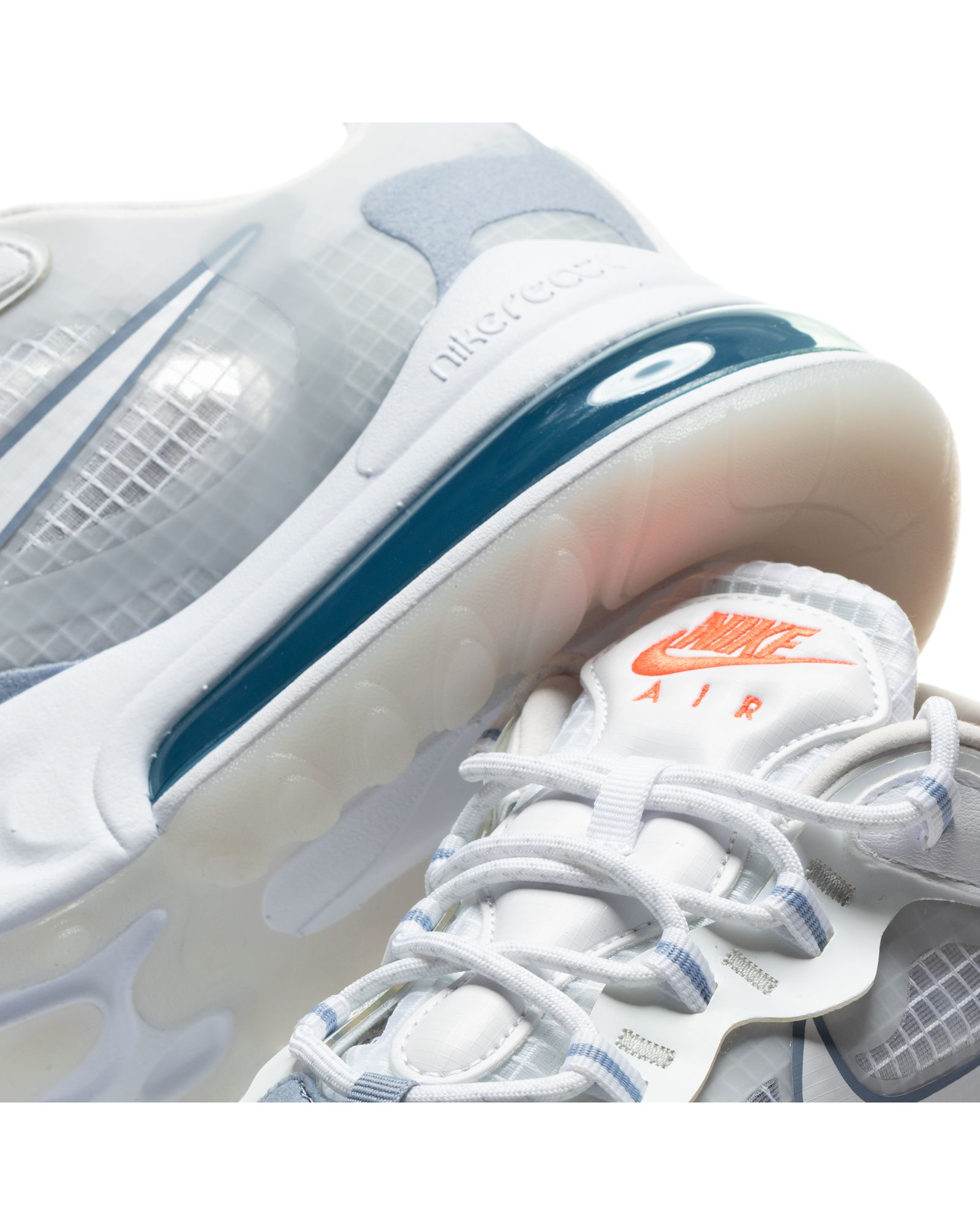 Air Max 270 React SE