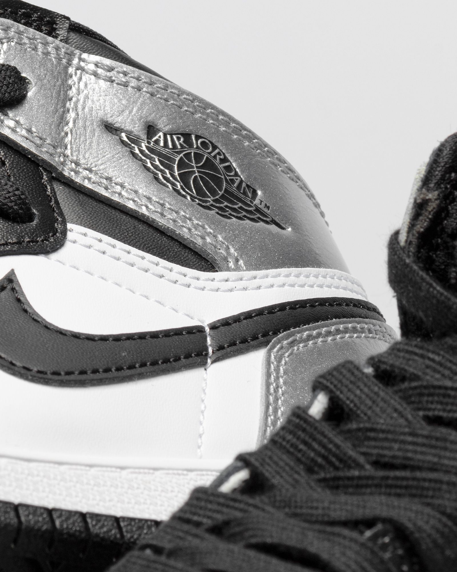 Jordan 1 High OG (PS) "Silver Toe"