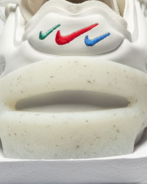 WMNS Fontanka Edge