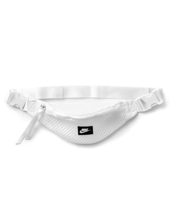 White nike 2024 fanny pack