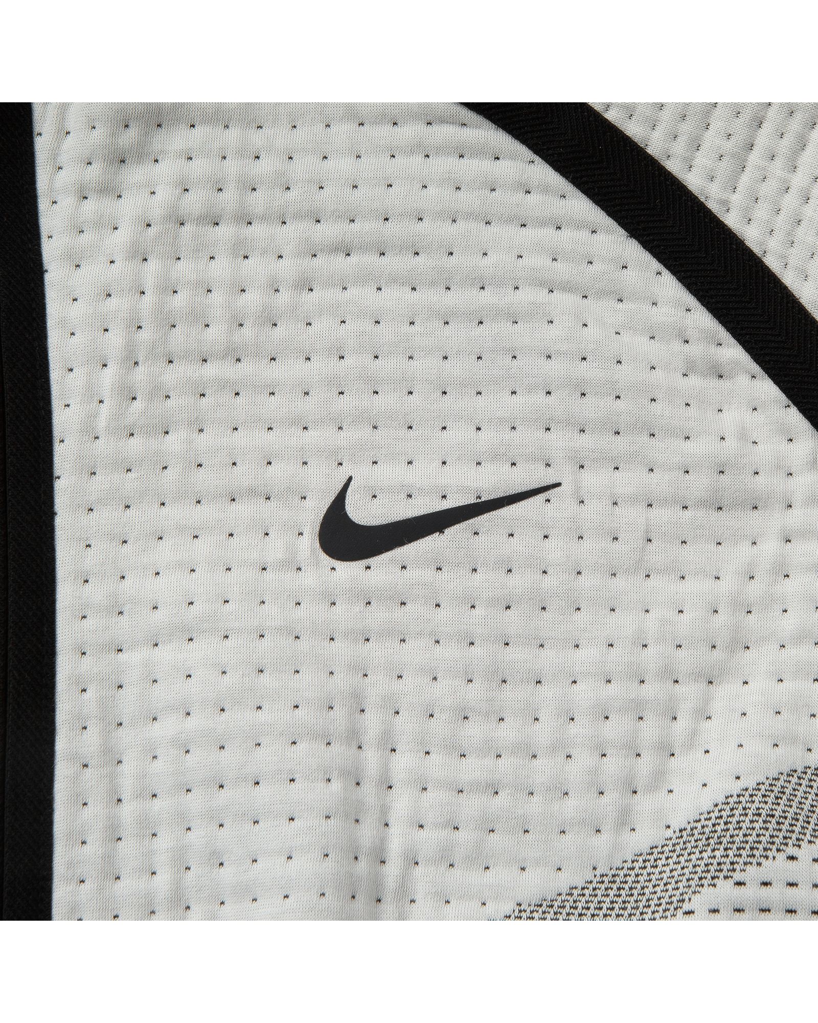 TECH PACK WINDRUNNER HOODIE