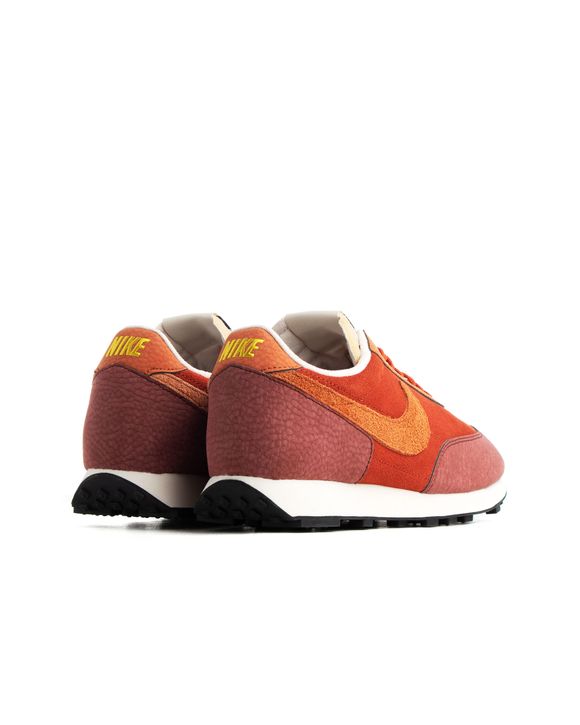 Nike DAYBREAK Orange