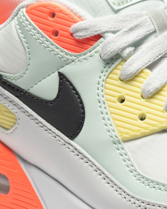WMNS Air Max 90