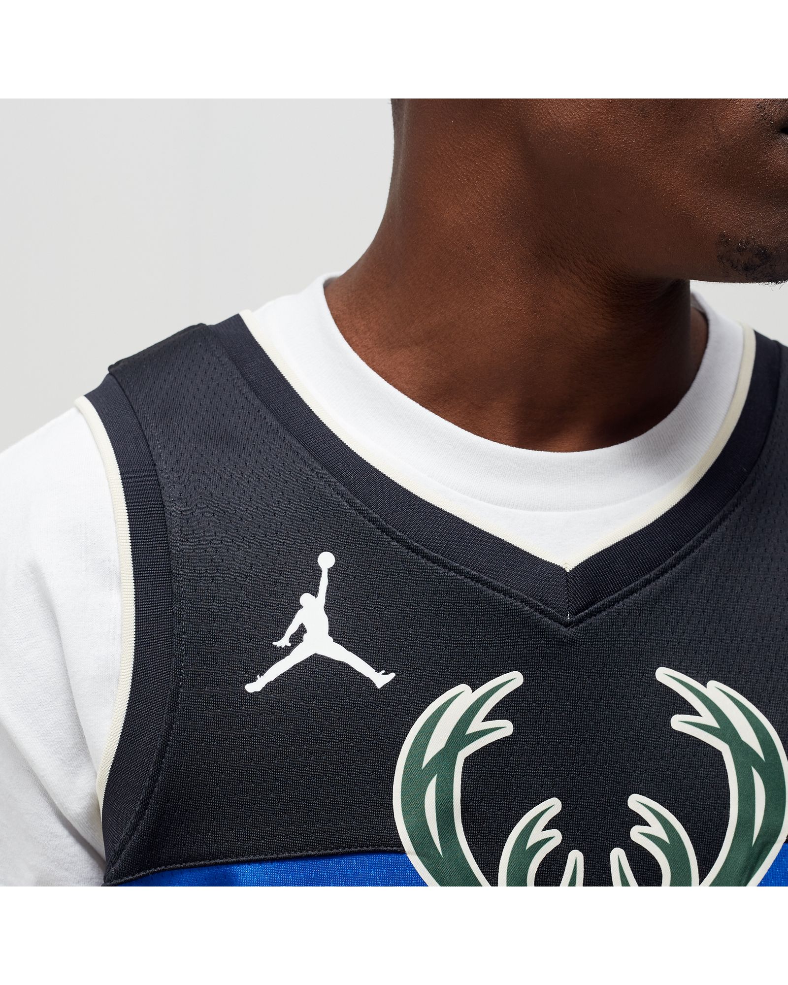 Milwaukee Bucks SWINGMAN JERSEY GIANNIS ANTETOKOUNMPO