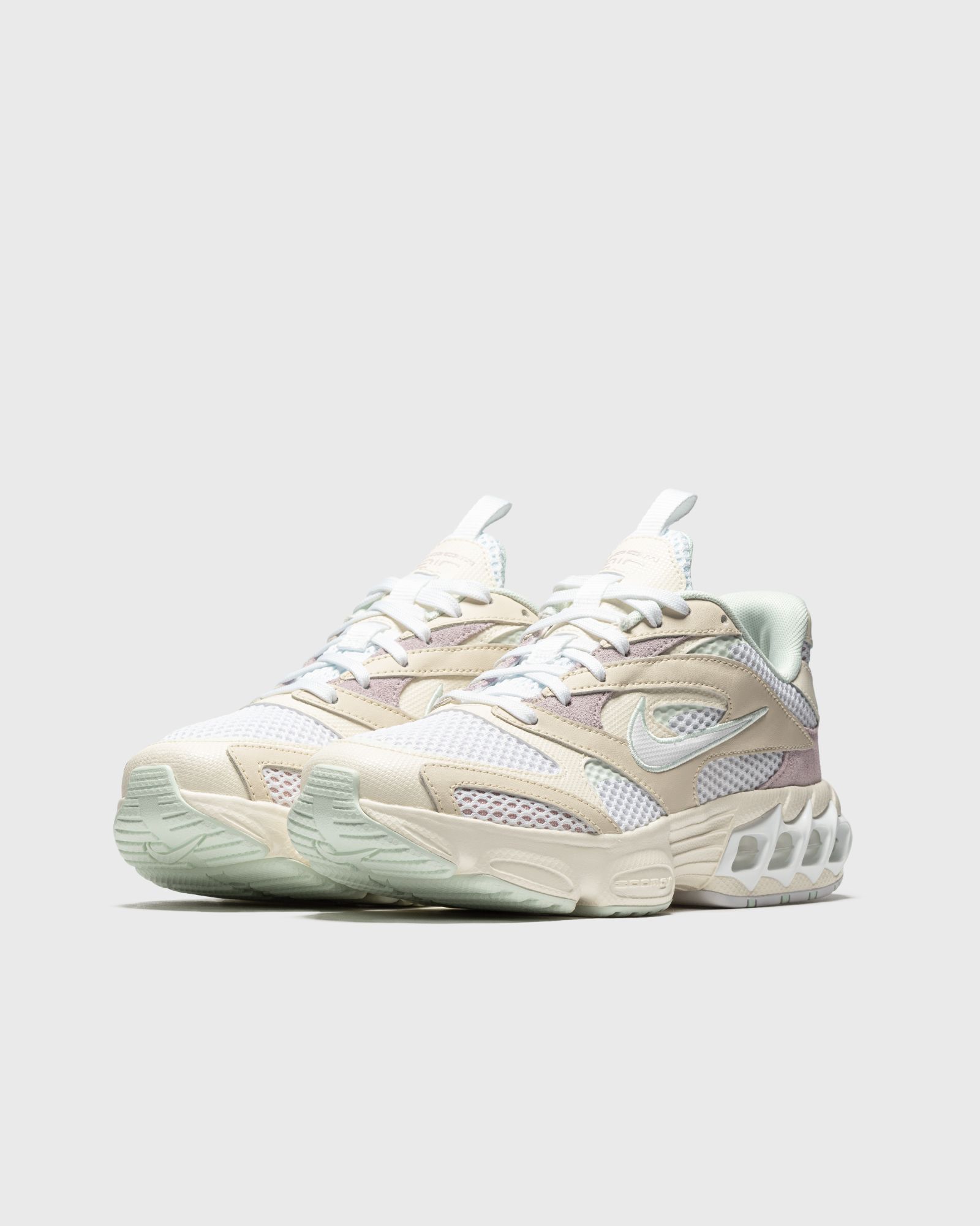 WMNS Zoom Air Fire