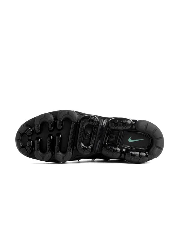 Nike air vapormax plus black hot sale clear bottom