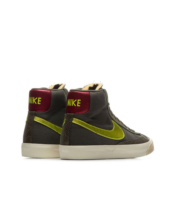 WMNS Blazer Mid '77