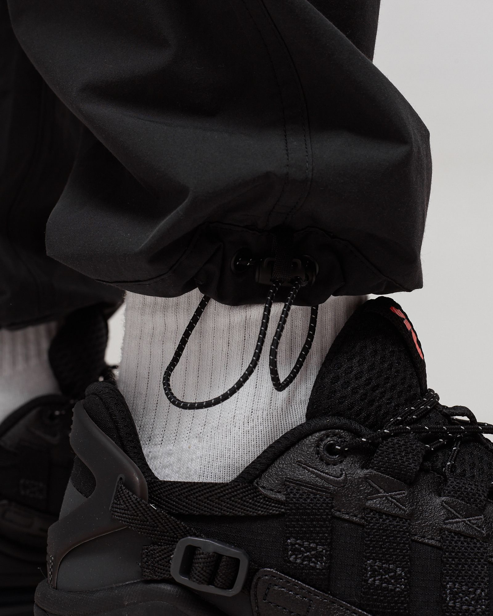 TECH PACK WOVEN PANT 