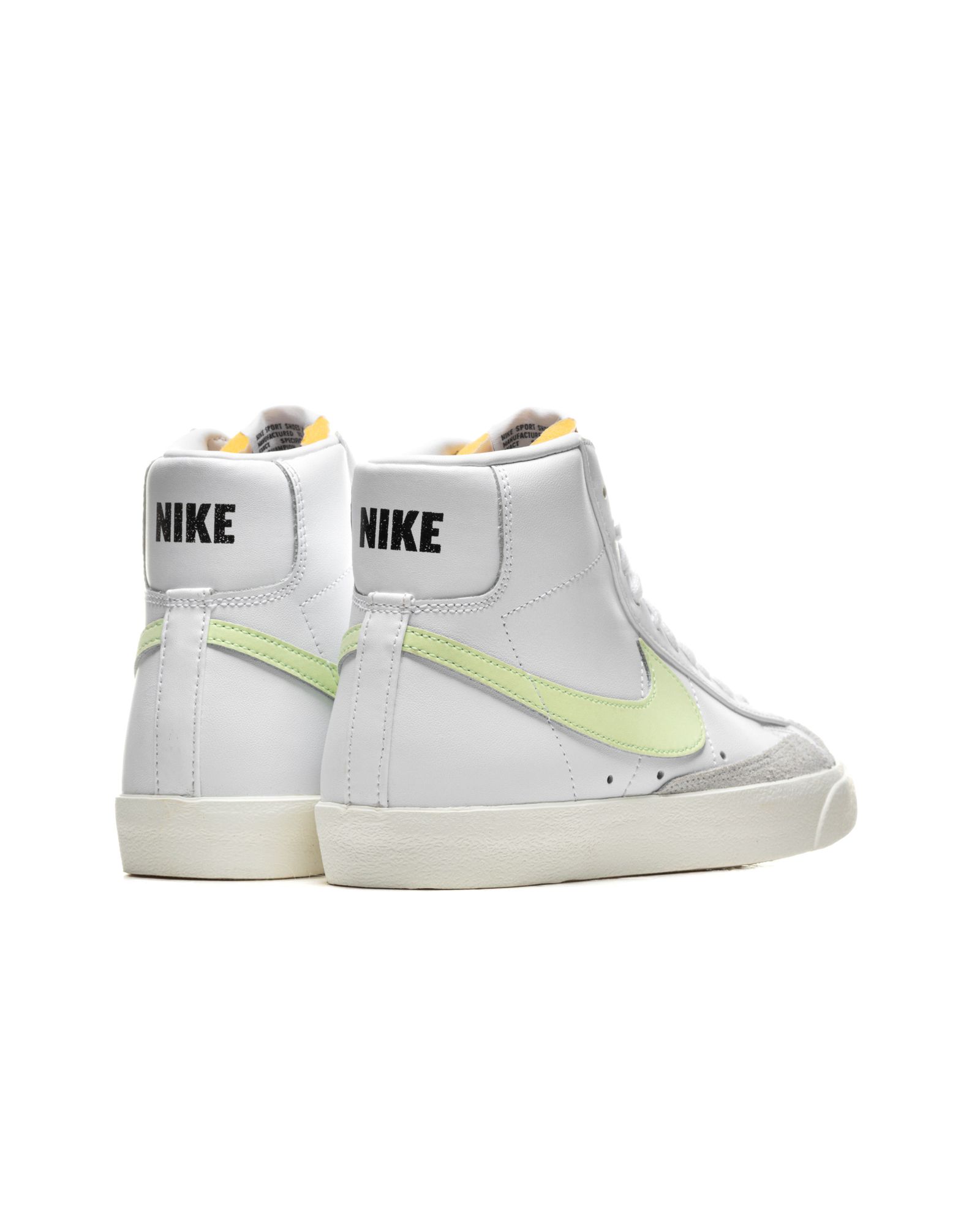 WMNS BLAZER MID…77