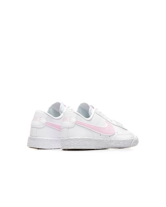 Nike sb blazer low xt white pink best sale