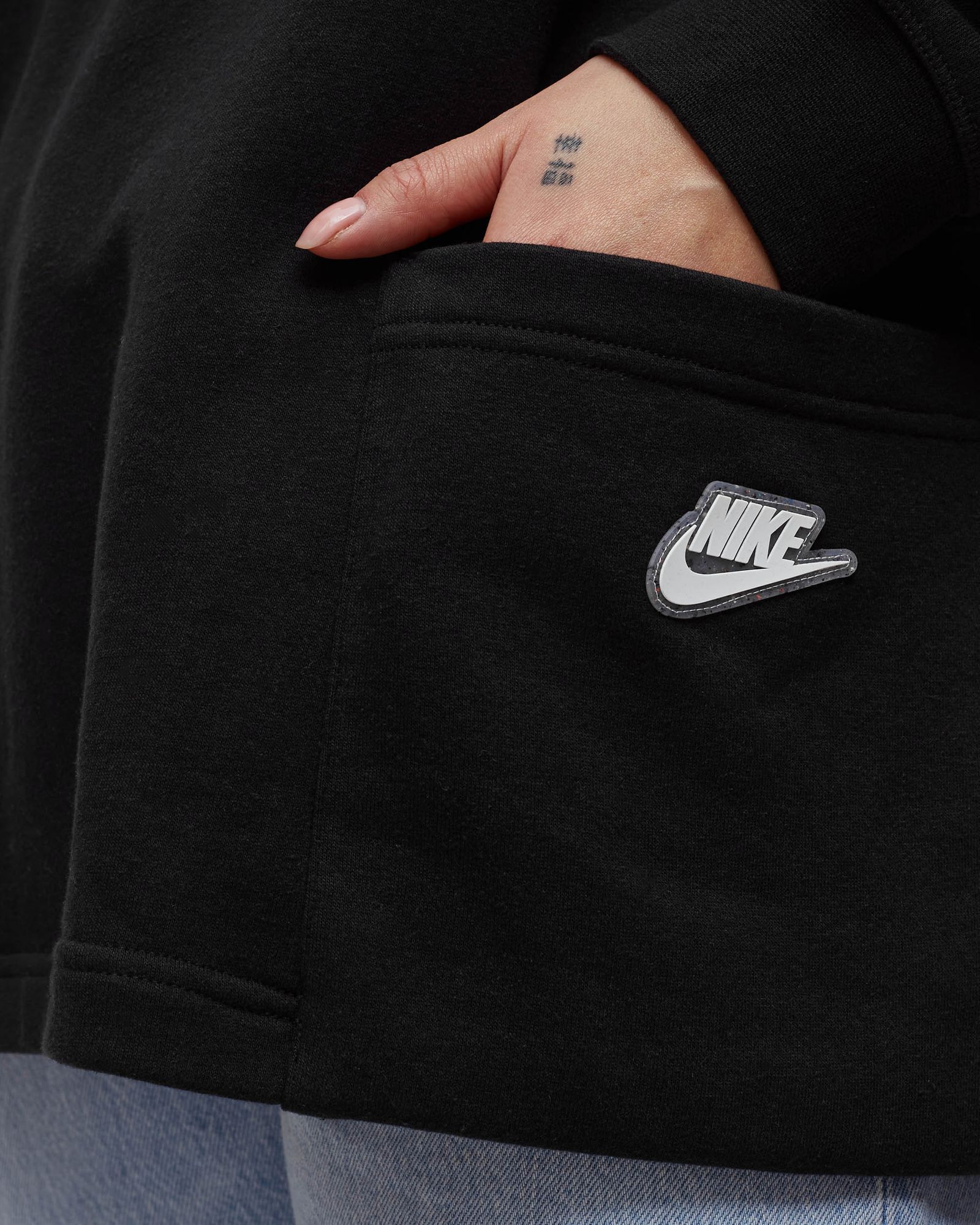 WMNS Earth Day Crewneck