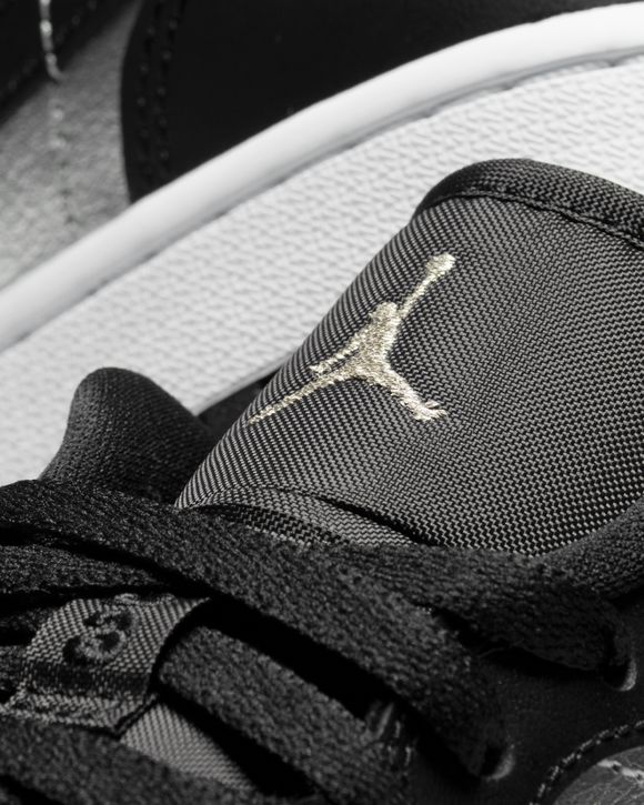 WMNS Air Jordan 1 Low SE