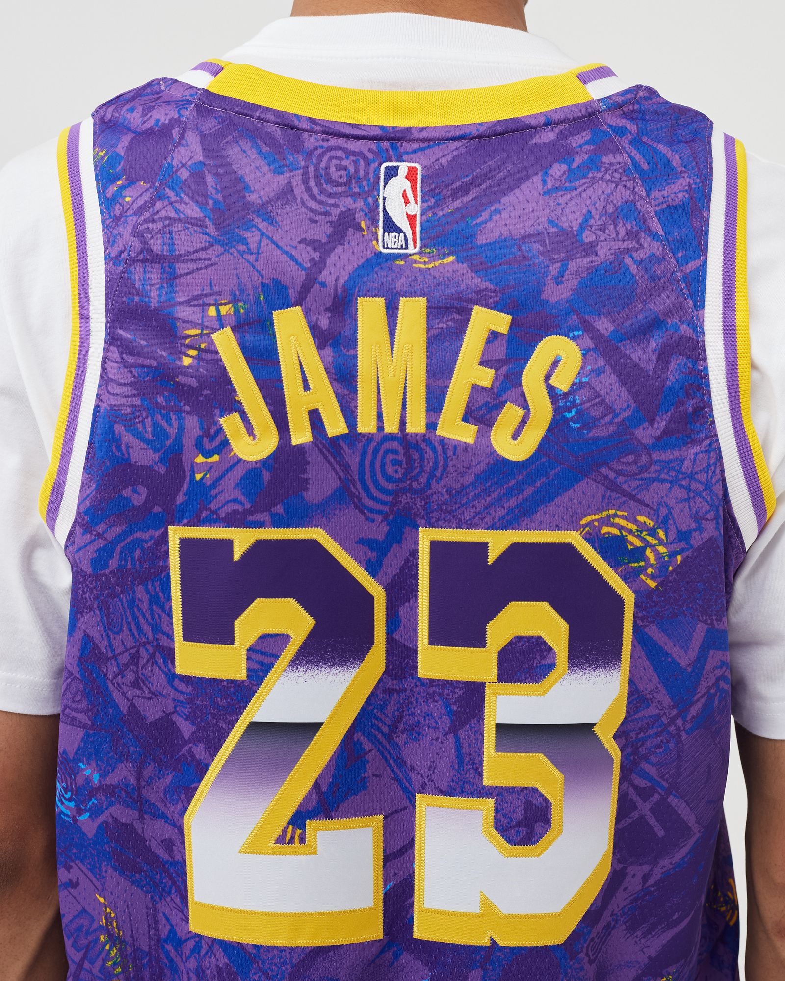 LeBron James Select Series Jersey