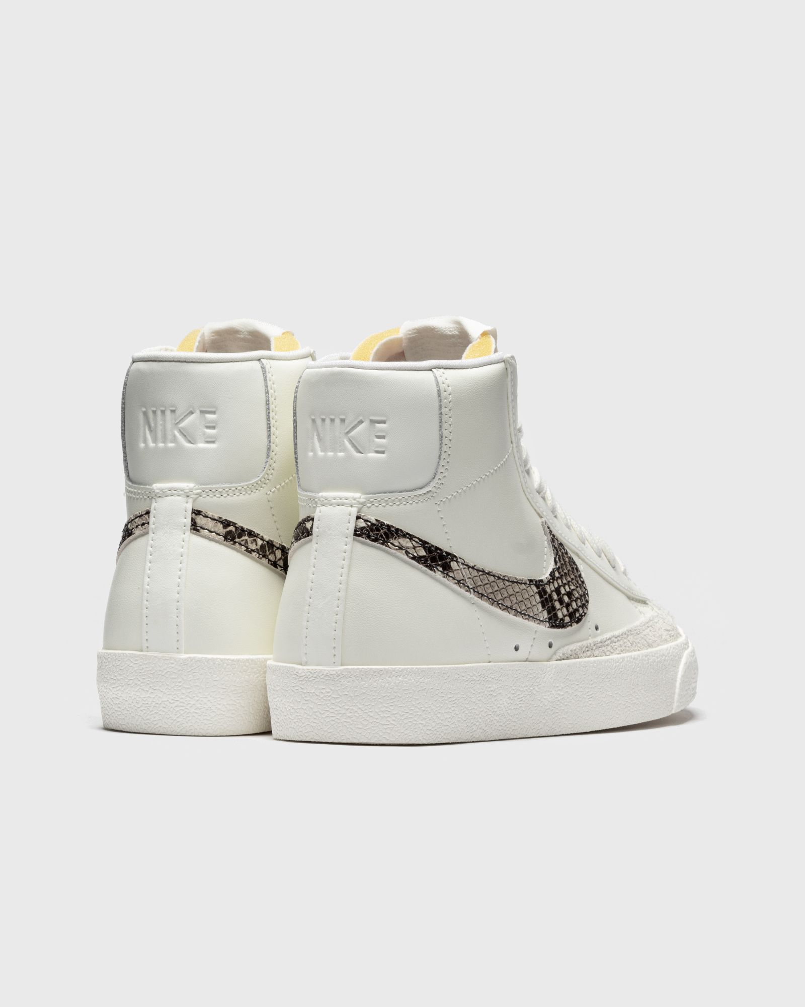 WMNS Blazer Mid '77 SE