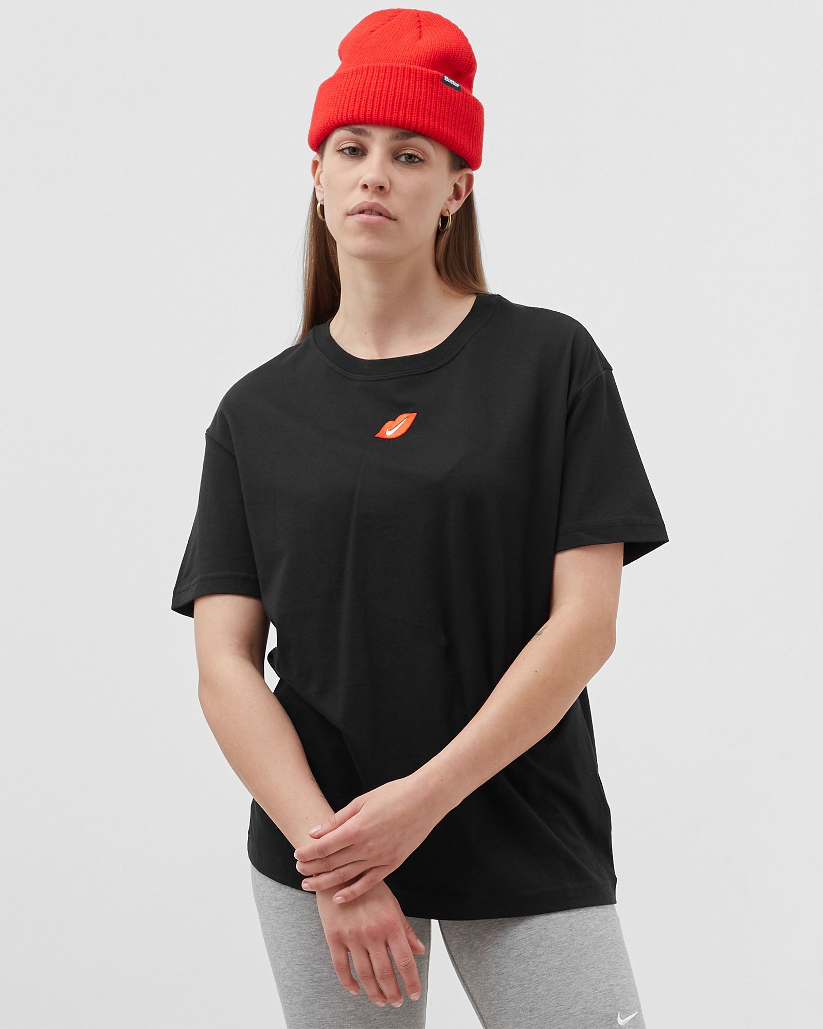 WMNS Swoosh Lip Embroidery Tee