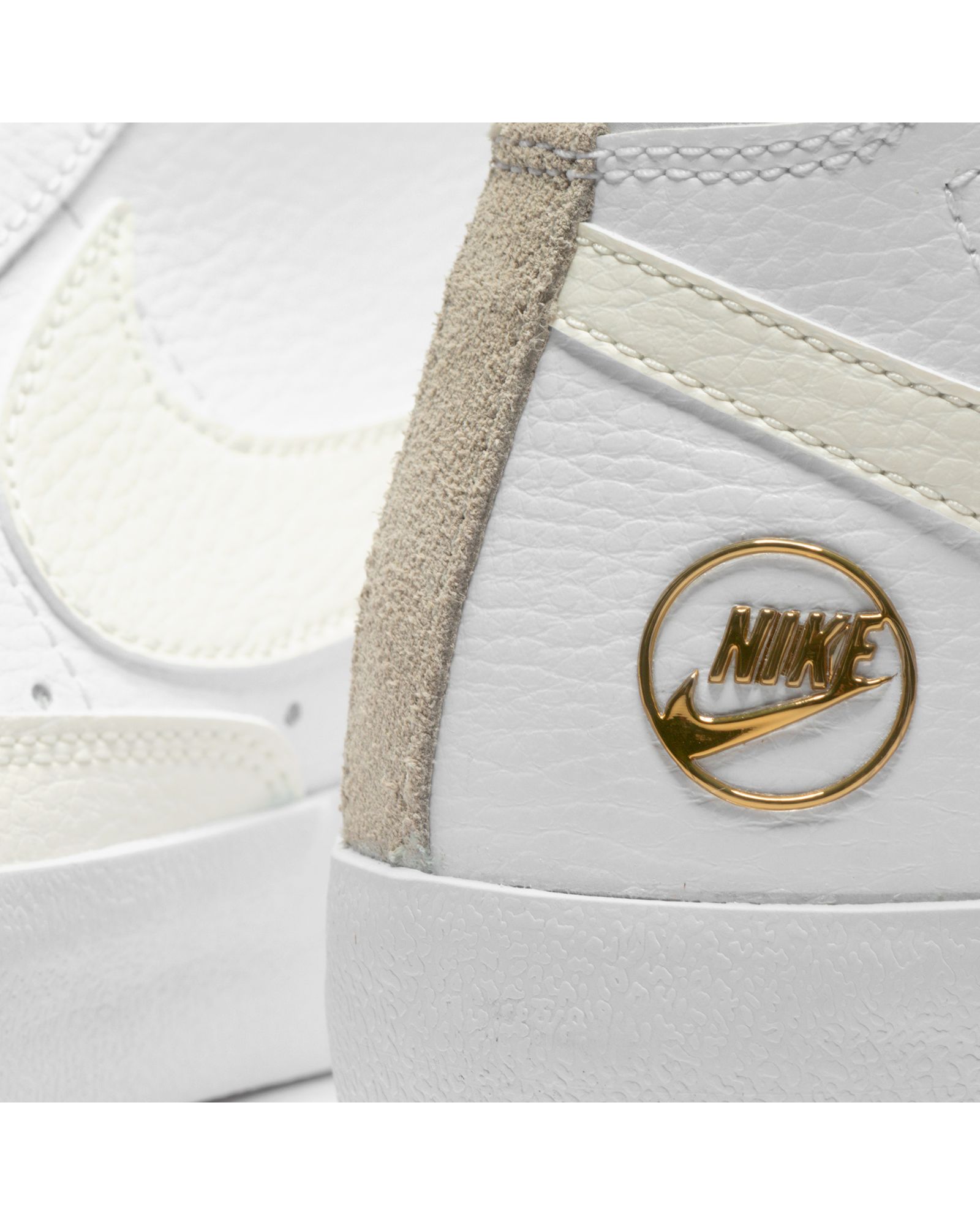 WMNS Blazer Mid Vintage 77