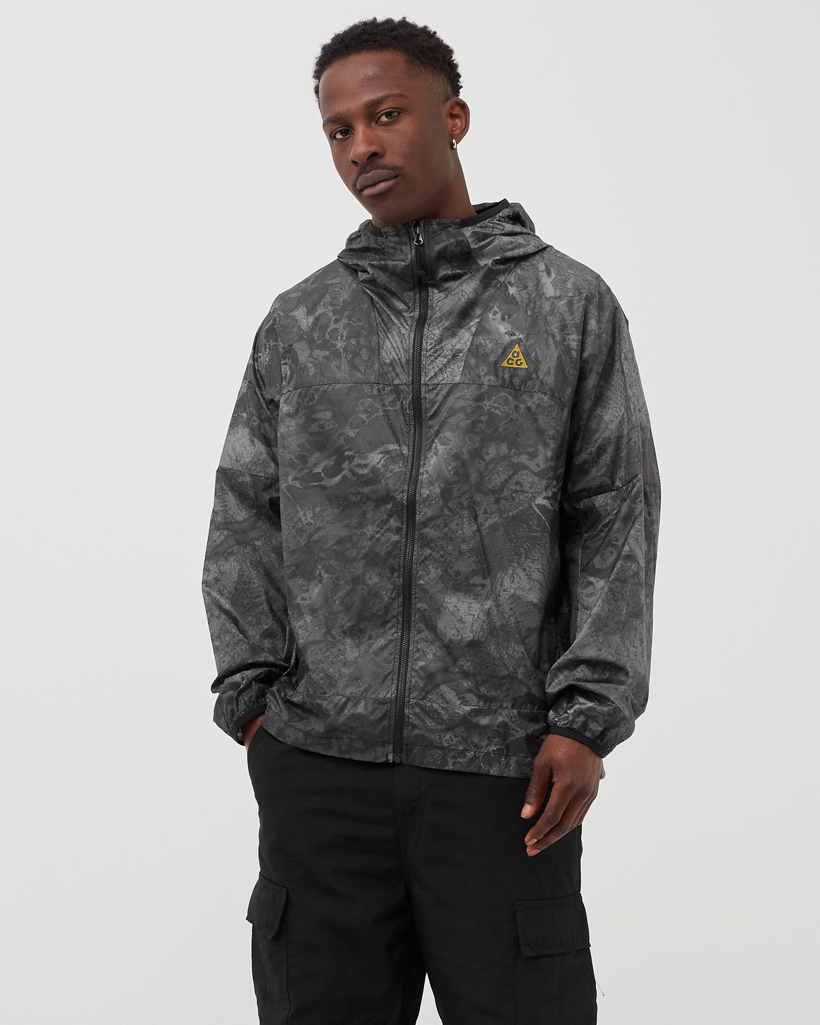 Men’s Nike ACG saving “Cinder Cone” Allover Print Lightweight Jacket