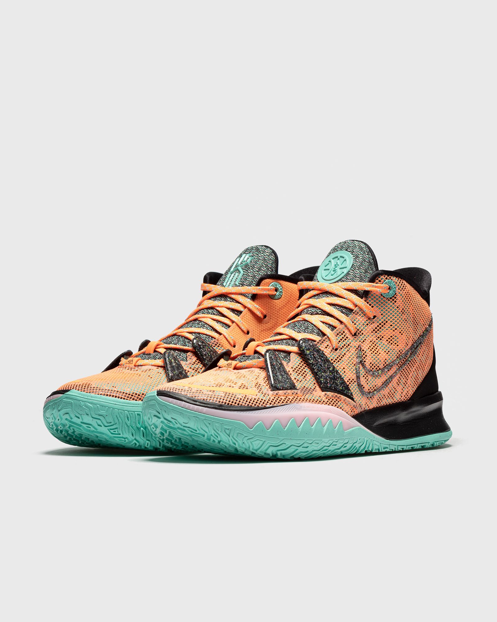 Kyrie 7 'Play for the Future'