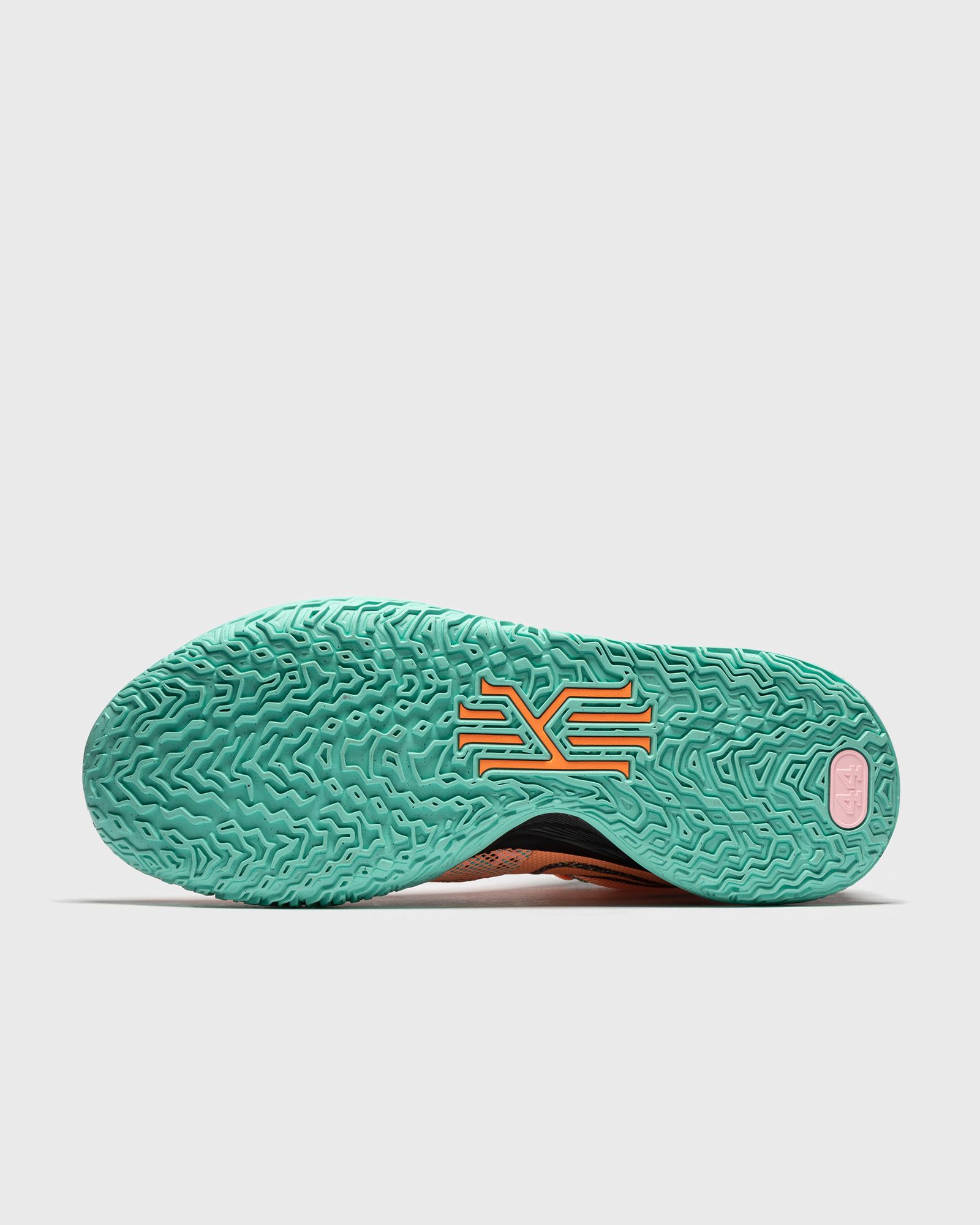 Kyrie 7 'Play for the Future'