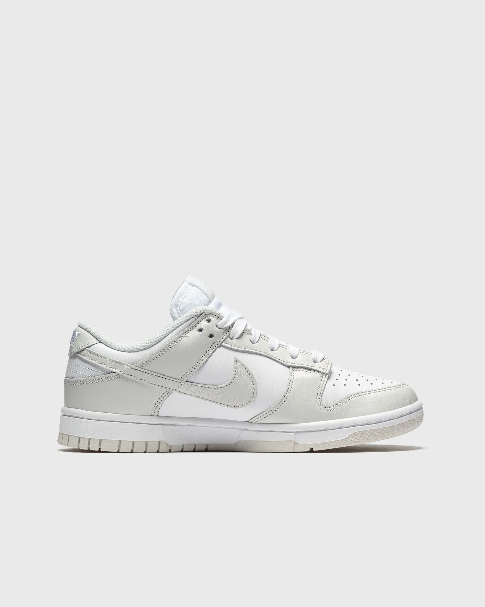 WMNS DUNK LOW