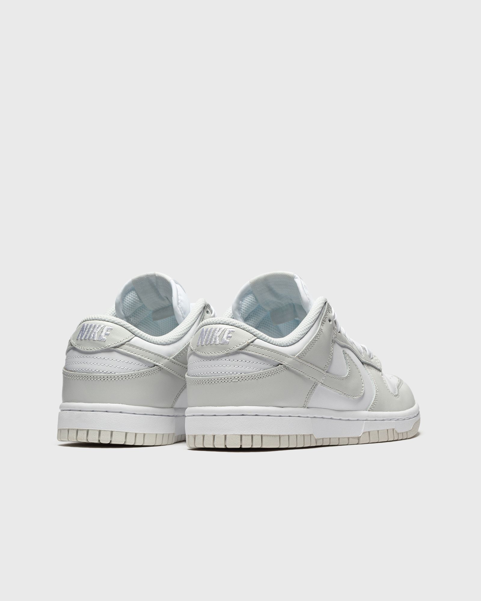 WMNS DUNK LOW