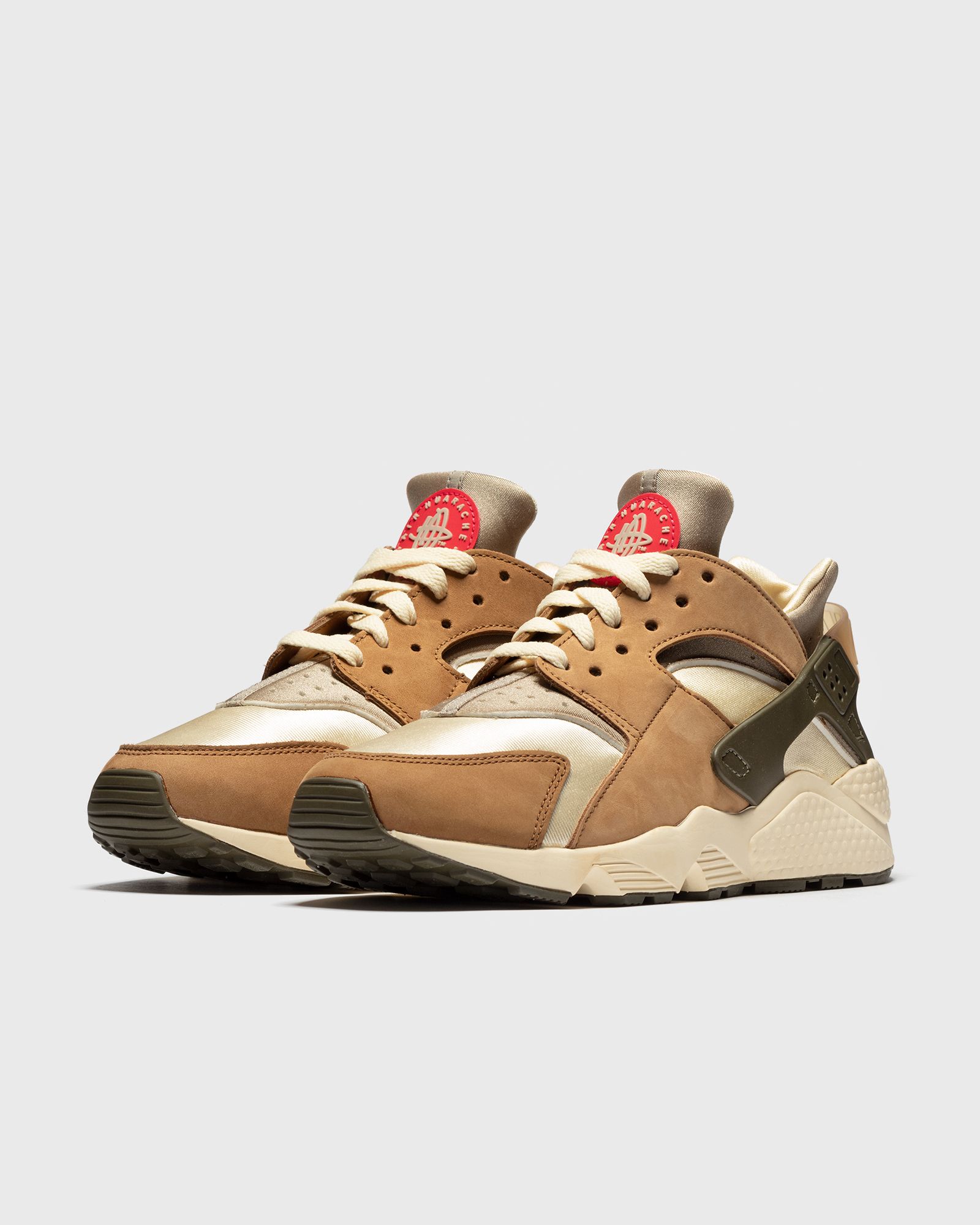 Nike x Stussy Air Huarache LE "Desert Oak"